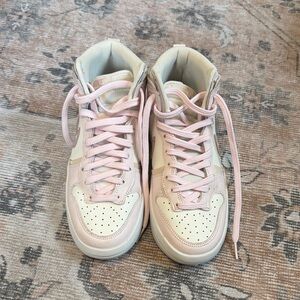 Nike Dunk High Top